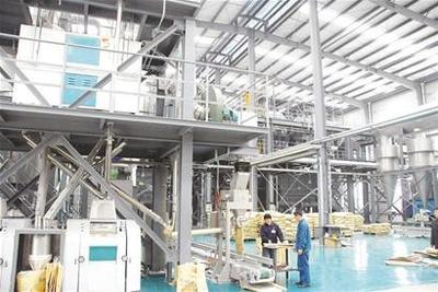 安徽天潤化學工業(yè)股份有限公司 聚焦化工產(chǎn)品生產(chǎn)，打造高效安全的現(xiàn)代化辦公與生產(chǎn)環(huán)境